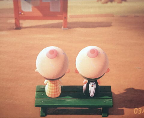 De jolis bonnets en forme de sein