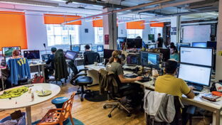 Crunch : ce phénomène est-il une norme dans l'industrie des jeux vidéo ?