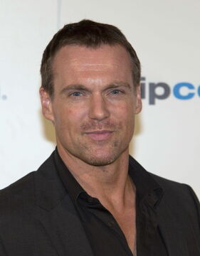 Michael Shanks