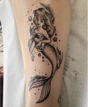 12. Ariel (La Petite Sirène)