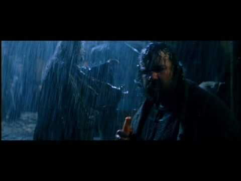 Un passant dans la rue incarné par....