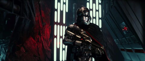 Numéro 13 : Capitaine Phasma (2%)