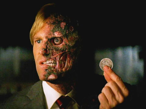 N°14 : Harvey Dent "Pile ou Face" (2.12%) - incarné par Aaron Eckhart