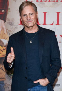 Viggo Mortensen qui incarne Aragorn