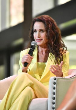 1. Andie MacDowell (Quatre Mariages et un Enterrement, Un jour sans fin)