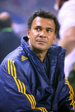 Ruud Gullit, son équipe a remporté des trophées sur FIFA