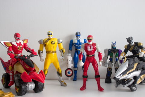14. Figurines Power Rangers