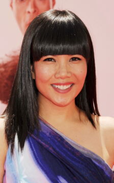 Emy Coligado (52 ans)