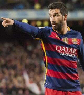 Arda Turan - He clicked where he shouldn't have on Twitter: on a publication displaying the Undecima patch from the Real Madrid kit. Pointed out by Catalan fans, Turan came up with the classic excuse: hacking.