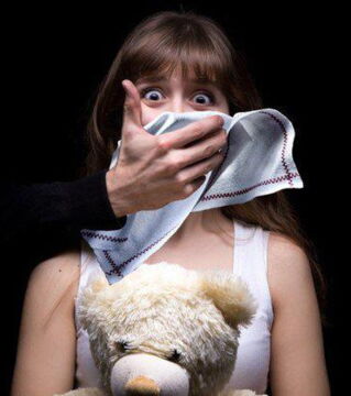 Chloroform won’t knock someone unconscious in a matter of seconds. In fact it takes 5 minutes of exposure to the substance, and the effects are very short-lived.