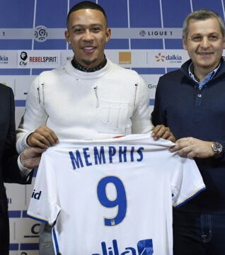 Memphis Depay: Having been abandoned by his father at a young age, he prefers to be called by his first name.
