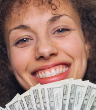 After having won the lottery two (!) times in the USA, Evelyn Adams gambled away all of her winnings and has otherwise ended up living in a caravan.