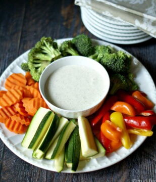 Super Sauce for Dipping – This sauce is great for when you’re looking to pack in some protein while snacking on veg. Just fold in some unflavoured protein powder in some greek yogurt and whatever other flavours you’d like and you’re good to go.