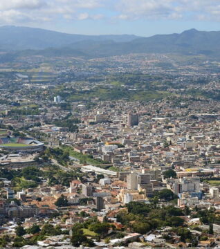 1 - Honduras: 90.4 homicides per 100,000 inhabitants per year