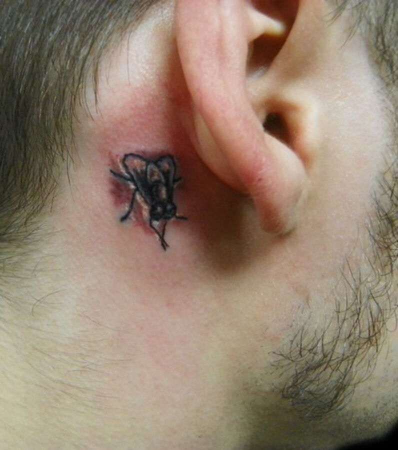 Tatouage Derriere Oreille Homme