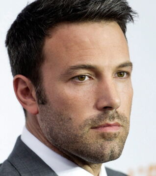 Der Dreitagebart: Du hast es immer eilig und keine Zeit, dich jeden Tag zu rasieren, aber dir ist auch klar, dass es nicht möglich ist, ihn weiterwachsen zu lassen ohne albern zu wirken.