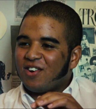 Koteletten: Du bist ein ehemaliger Punk, dem es schwerfällt, die alten Zeiten hinter sich zu lassen oder dein Bartschneider ist beim Rasieren kaputt gegangen.