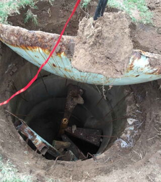 Ein Bunker im Garten, wahrscheinlich aus den 60er bis 70er Jahren