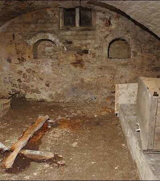 Eine etwas düstere, geheime Kapelle