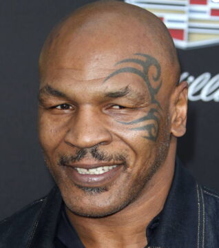 Mike Tyson: „Ein totaler Fehler. Man sollte sich nicht das Gesicht tätowieren lassen, wenn man keine Tattoos am Körper hat.“