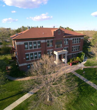 Spendable Städte: Curtis (USA): Die Stadt bietet dir Land an, wenn du damit einverstanden bist, innerhalb eines Jahres darauf ein Haus zu bauen