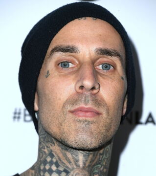 Blink 182-Schlagzeuger Travis Barker und DJ AM überleben einen Flugzeugabsturz