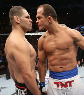 10. Cain Velasquez vs. Junior dos Santos - Die beiden haben drei Mal gegeneinander gekämpft, und Valesquez hat zwei Mal gewonnen. Das macht Junior dos Santos noch mehr sauer!