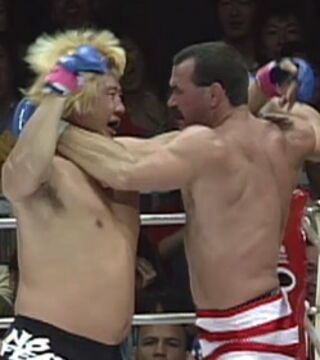 11. Don Frye ist eine MMA-Legende der ersten Stunde. Er siegte von Anfang an bei UFC-Wettkämpfen und war für seinen sehr engagierten und brutalen Stil bekannt. Sein legendärer Kampf gegen Takayama bleibt der Inbegriff von Brutalität