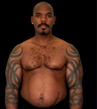 Leider tut ihm die Rente nicht gut. Heute versucht der ehemalige Bodybuilding-Star, sich mit Kampfsport wieder in Form zu bringen.