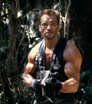 19 Predator: Muskeln vs Aliens. Um die Muskeln kümmert sich vor allem Arnold Schwarzenegger.