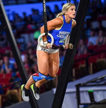 3. Die Gruppe von Frauen der Mannschaft Wasatch machte in nur 9 Minuten und 10 Sekunden unfassbar viele Muscle Ups und Squat Snatchs