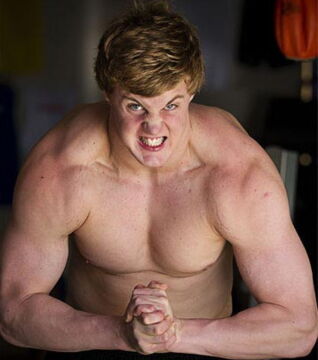 6. Jacko Gill ist ein Experte im Gewichteheben. Er wurde von seinen Eltern schon im jungen Alter trainiert und hält zur Zeit den Rekord als jüngster inne, der über 20 Meter weit werfen kann