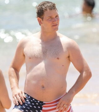 Chris Pratt hat zuvor noch in zahlreichen Komödien mit seinem kleinen Bauch geprahlt...