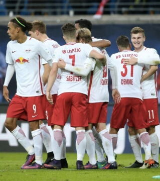RB Leipzig (Deutschland): Die Sachsen sind wegen ihres Investors unbeliebt. Traditionsbewussten Fans ist das Geld von Red Bull ein Dorn im Auge.