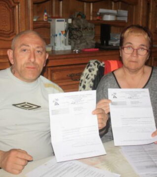 Jacques und Martine Riez - Mit dem Gewinn von 1,5 Millionen will das Paar das Leben genießen und auch die Freunde davon profitieren lassen. Doch etwas später stehen sie ohne Geld da, haben einen Haufen Rechnungen und keine Freunde mehr...