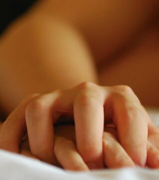 Trainiert eure Daumen. Je stärker eure Daumen im Bett, desto besser.