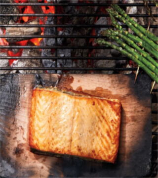 6: Fisch enthält viele Omega 3 Fettsäuren und ist daher gut geeignet: 27g Eiweiß auf 100g.