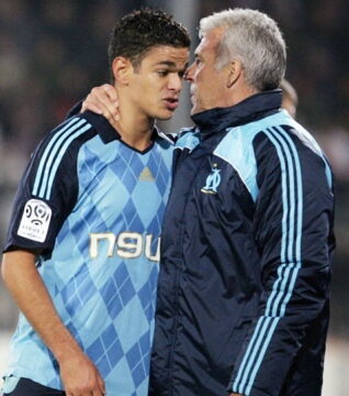 Hatem Ben Arfa stand einmal nicht in der Start-Elf. Prompt weigerte er sich, sich später aufzuwärmen und zu spielen, trotz aller Anordnungen von Erik Gerets