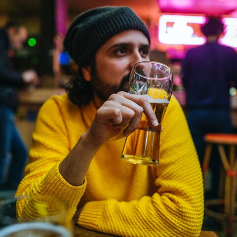 Darum wirst du häufiger von Mücken gestochen