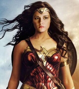 Nach "Twilight" wurde Kirsten Steward die Rolle der Wonder Woman angeboten. Doch sie lehnte es einfach ab, die Heldin in einem Fantasy-Film zu spielen