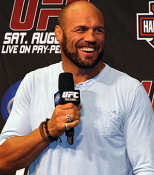 20. Randy Couture, der legendäre Champion im Schwer- und Halbschwergewicht, kassierte 2.887.771 € für alle seine Kämpfe