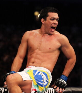 4. UFC 129, mit Georges Saint-Pierre vs. Jake Shields, José Aldo vs. Mark Hominick, Lyoto Machida vs. Randy Couture und Vladimir Matyushenk vs. Jason Brilz