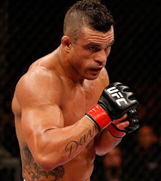 Beeindruckend, wie Vitor Belfort sein erfolgreiches Jahr mit einem Sieg gegen Dan Henderson weiterführt.