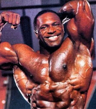 12. Lee Haney hält mit Ronnie Coleman zusammen den Rekord für die meisten Mr. Olympia-Titel. Es sind acht, um genau zu sein.