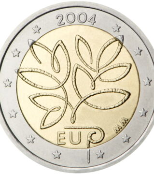 2-Euro-Münze aus Finnland: 2004 zur EU-Erweiterung hergestellt, heute ist die Münze knapp 60 Euro wert. Nicht immens selten, immerhin sind eine Million Exemplare im Umlauf.