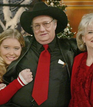 Nachdem er 44 Millionen US-Dollar im Lotto gewann, wurden Andrew Jackson Whittaker 500.000 Dollar geraubt. Er hatte das Geld im Auto versteckt, welches ein Dieb entwendete. Den Rest des Gelds gab er für unnötigen Luxus und Prozesskosten aus.