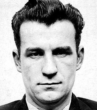 Peter Manuel, alias „Das Biest aus Birkenshow“ tötete und vergewaltigte mindestens 8 Personen. “Macht das Radio lauter und ich werde in Ruhe gehen“