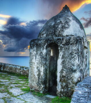 Guam: Mehrere Bunkeranlagen aus dem Zweiten Weltkrieg liegen auf der Insel. Der bekannteste ist Fort Soledad