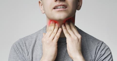 Gründe für einen kratzenden Hals: Mandelentzündung