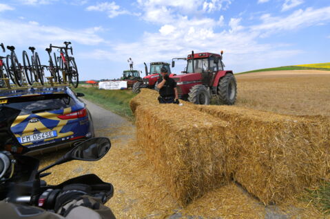 2018 – Straßenbarrikade